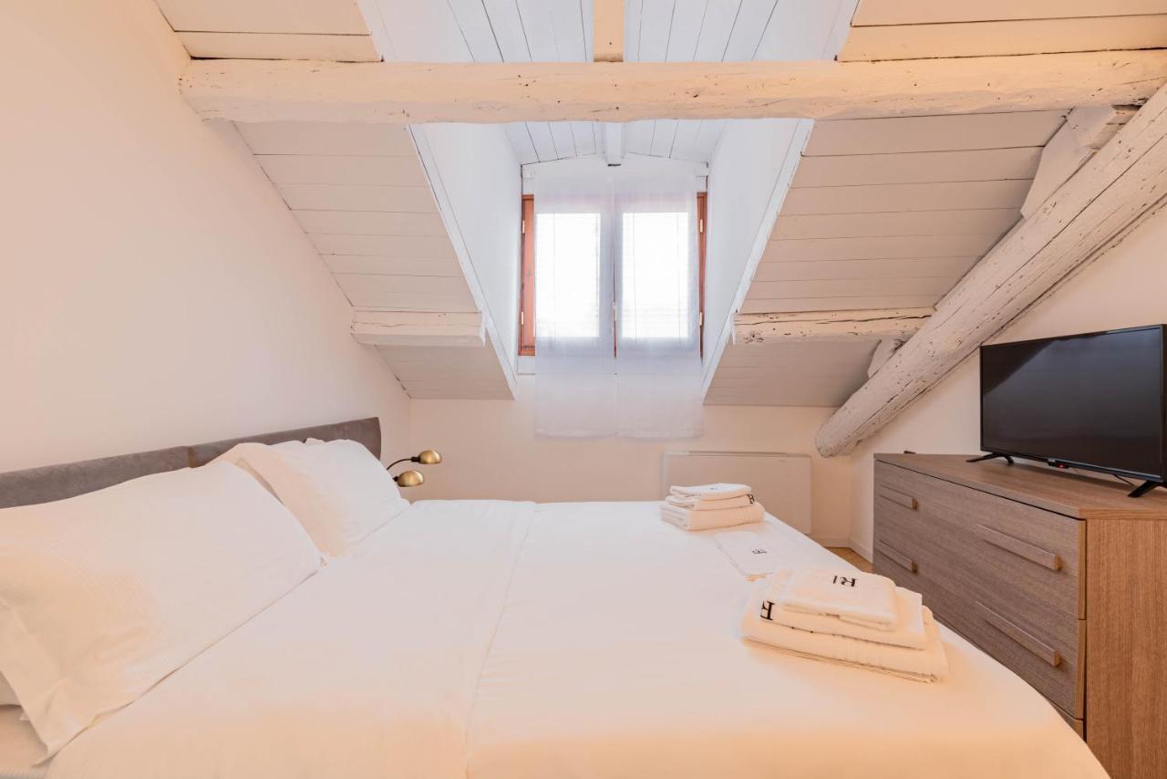 Brera Flat Near Duomo Apartment Милано Екстериор снимка